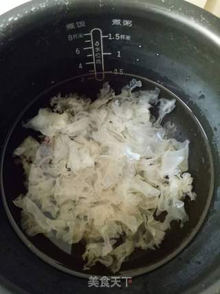 玫瑰银耳羹的做法步骤:4