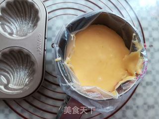 炫彩柠檬玛德琳的做法步骤:12