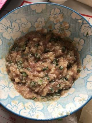 虾干鲜肉馄饨的做法步骤:3