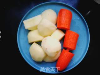 苹果胡萝卜果蔬汁的做法步骤:2