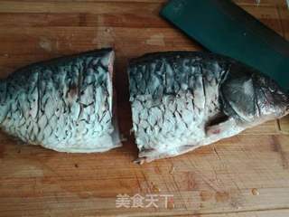 红烧鲤鱼的做法步骤:2