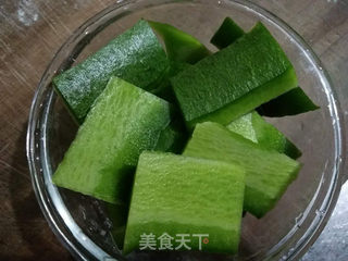 酸脆萝卜皮的做法步骤:2