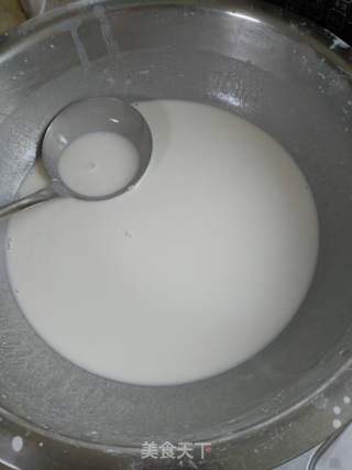 东北口味凉皮(洗面法面皮)的做法步骤:4