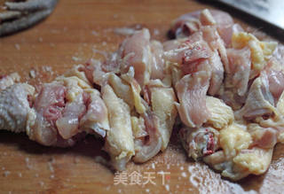 赣州菜肴三杯鸡的做法的做法步骤:2