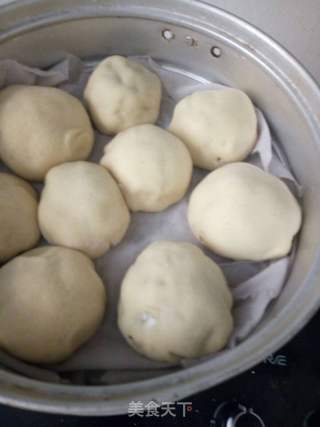 玉米面豆沙包的做法步骤：10