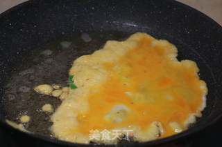 蔬菜蛋炒饭的做法步骤:3
