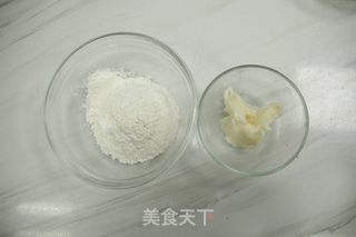 复刻【舌尖3】中出现的荷花酥，要不要那么美呢的做法步骤：5