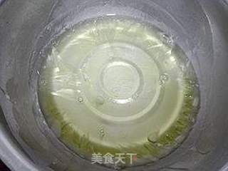基础戚风蛋糕(8寸)的做法步骤:9