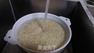 云南过桥米线的做法步骤:4