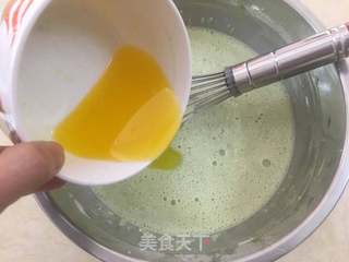 抹茶蜜豆毛巾卷的做法步骤:4