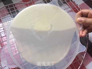 抹茶蜜豆毛巾卷的做法步骤:7