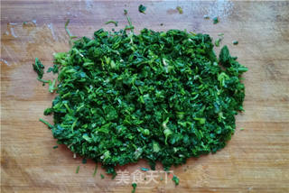 “春食野菜”荠菜鲜肉汤圆的做法步骤:2