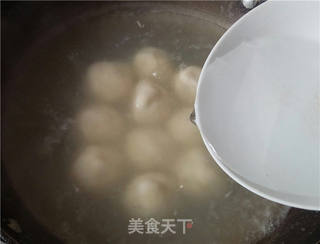 “春食野菜”荠菜鲜肉汤圆的做法步骤:11