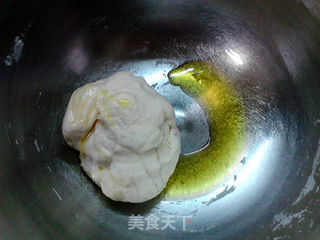 黑椒牛柳披萨的做法步骤:3