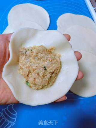 酸菜肉馅饼的做法步骤:3