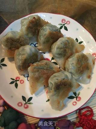 油煎荠菜馄饨的做法步骤:14