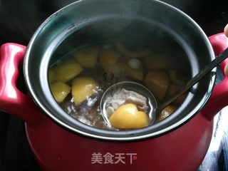 鲜枇杷蜜枣瘦肉汤的做法步骤:9
