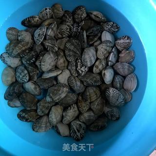 爆炒花甲（蛤蜊）的做法步骤：1