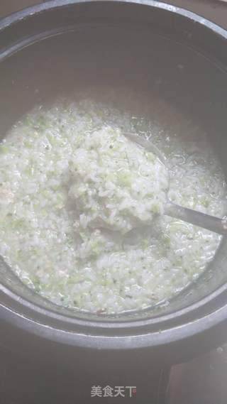 宝宝辅食:西兰花香菇瘦肉粥的做法步骤:7