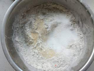 黑米面豆沙发糕的做法步骤:3