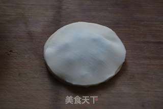 饺子皮葱油饼的做法步骤：6