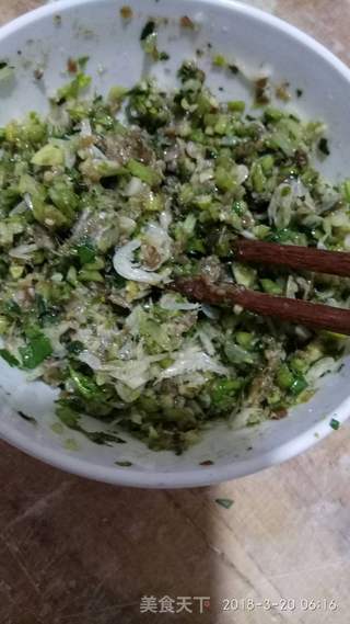 猪肉虾皮馄饨的做法步骤:5