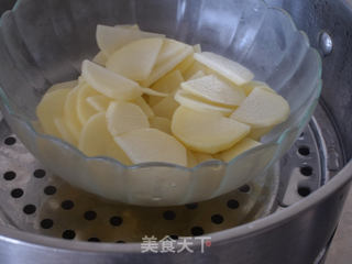 奶酪焗土豆泥的做法步骤:2