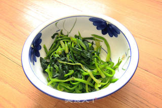 凉拌菠菜的做法步骤:4