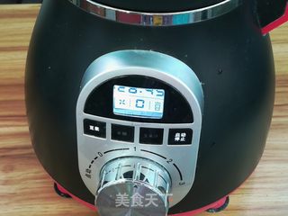 胡萝卜黑豆核桃豆浆的做法步骤:6