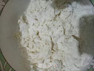 肉松包子的做法步骤:2