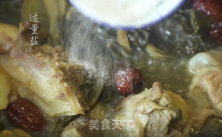 潮音潮人:菜干猪骨汤的做法步骤:5