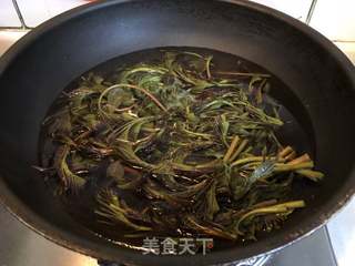 香椿拌豆腐#春季野菜#的做法步骤:2