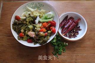 酸菜鱼的做法步骤:2