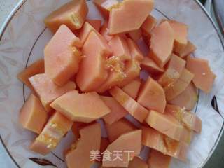 木瓜银耳糖水的做法步骤:2