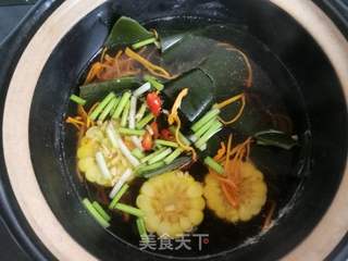 虫草花玉米海参汤的做法步骤:9