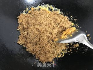 蛋黄肉松青团的做法步骤：3