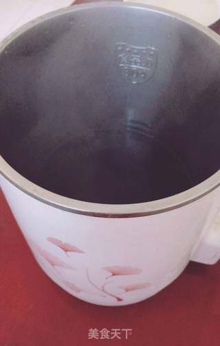 家中常备平价食材,竟也是补脑益智营养品!益智坚果黑米糊 11月+的做法步骤:2