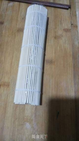 海苔寿司的做法步骤:11