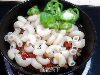韩风牛肉酱通心粉的做法步骤:9