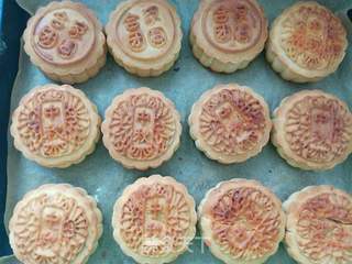 广式蛋黄月饼的做法步骤:21
