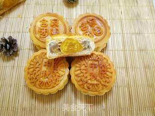 广式蛋黄月饼的做法步骤:22