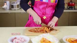 韩式辣白菜炒五花肉的做法步骤:5