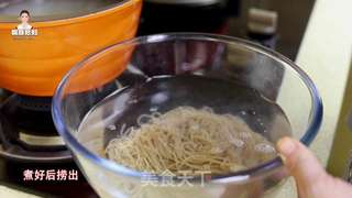 韩式醒酒版辣白菜冷面的做法步骤:8