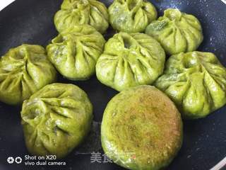 韭菜鸡蛋水煎包的做法步骤:11