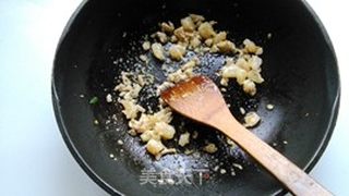 荠菜虾仁豆腐羹的做法步骤:6