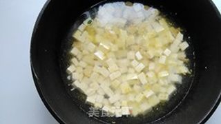 荠菜虾仁豆腐羹的做法步骤:7