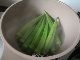 砂锅香煎牛排的做法步骤:4