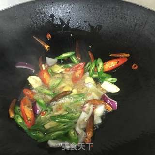 辣炒牛蛙的做法步骤:4