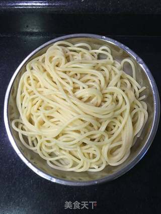 黑椒牛柳意面的做法步骤:7