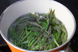 香椿煎蛋的做法步骤:3